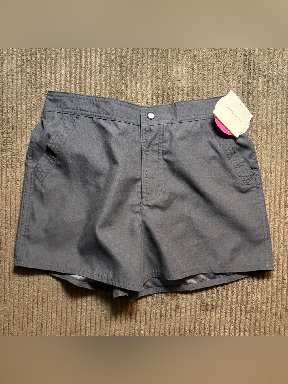 NWT Croft & Barrow Women's Black Flat-Front Shorts